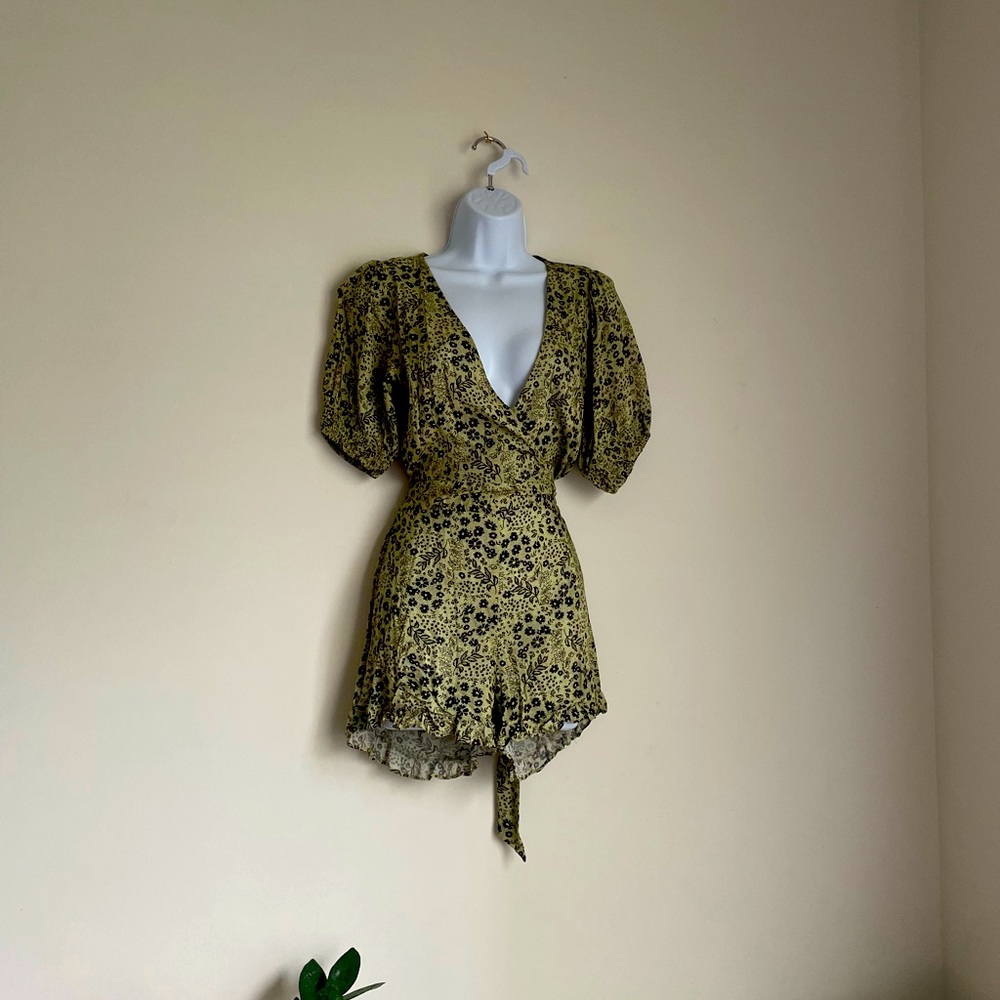 Urban Outfitters cute Romper
